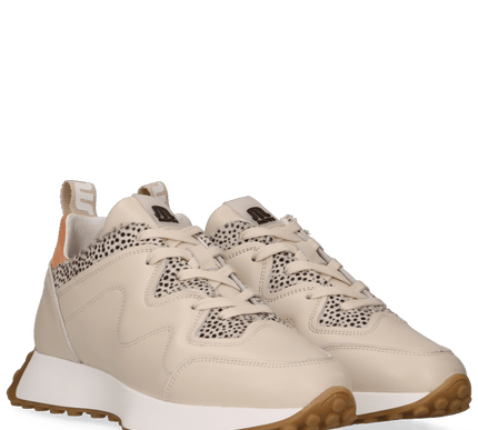 KIAN Sneakers - Chic Off-White Delight