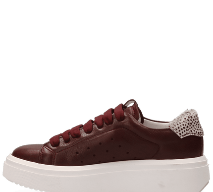 Bordeaux Fox Sneakers