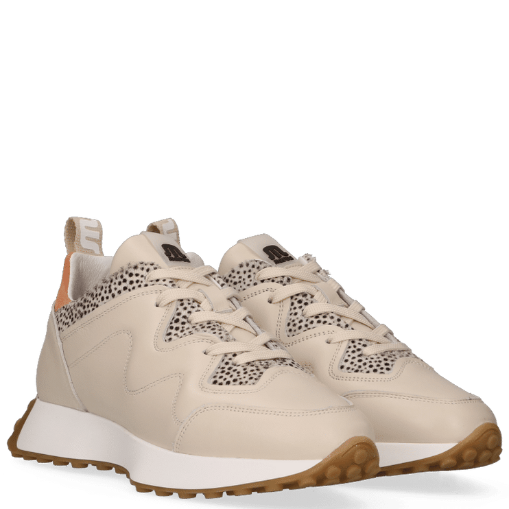 KIAN Sneakers - Chic Off-White Delight