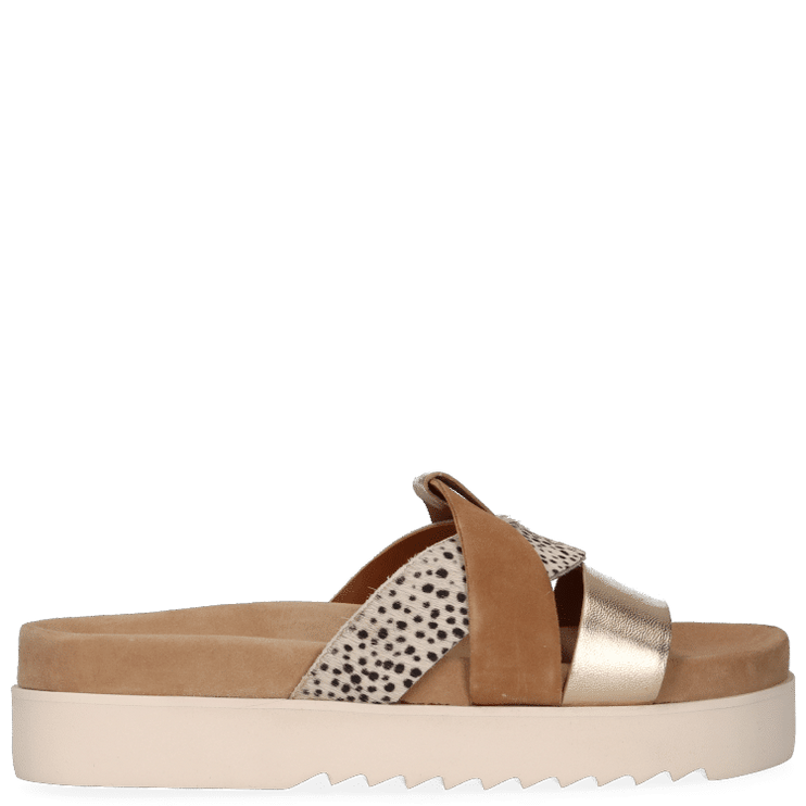 BARI slippers in Cognac
