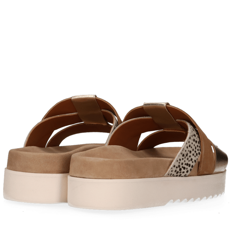 BARI slippers in Cognac