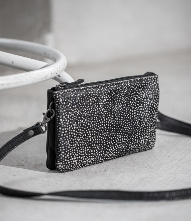 <h2>Clutch</h2>